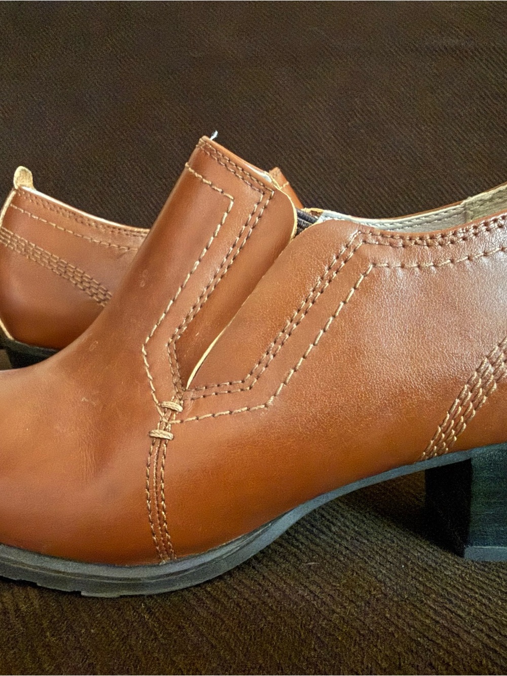Classic Brown Leather Low-Heel Slip-On Pumps